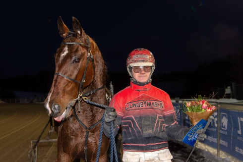 Catullo Jet och Gustav Johansson efter segern i lördagens bronsdivision. Foto: Mikael Rosenquist, TR Bild